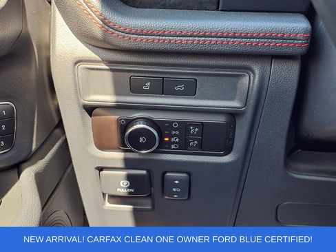 Used 2023 Ford Expedition Limited AWD/4WD image 22