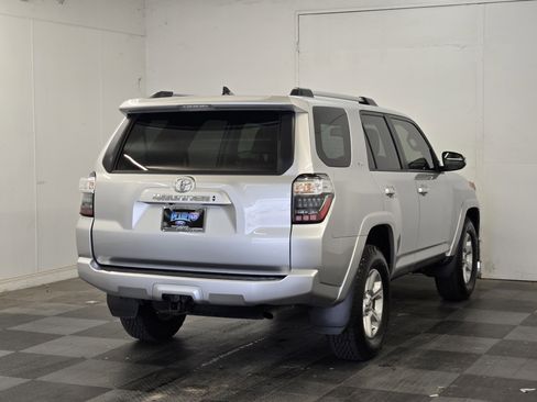 Used 2022 Toyota 4Runner SR5 Premium w/ Moonroof Package RWD image 7