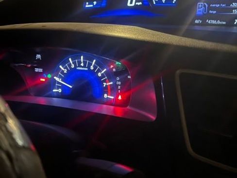 Used 2013 Honda Civic LX image 8