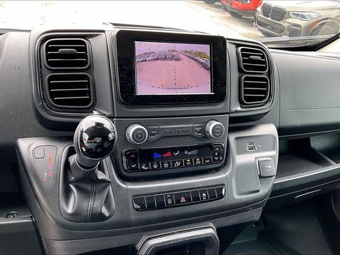 Used 2026 RAM ProMaster 2500 w/ Convenience Group FWD image 14