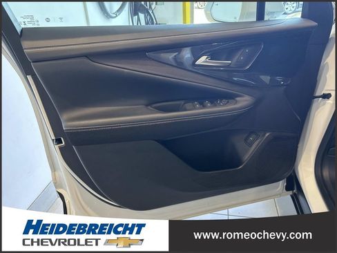 Used 2024 Chevrolet Blazer EV LT AWD/4WD image 10