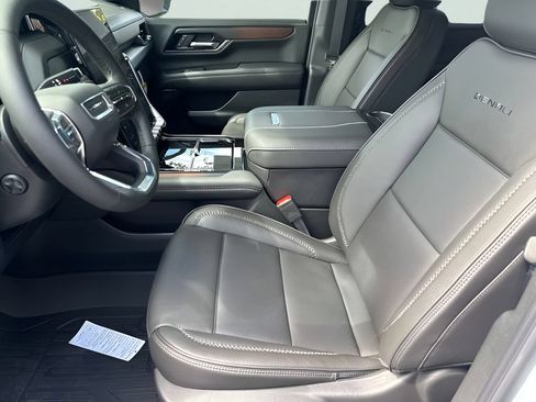 New 2026 GMC Yukon XL Denali w/ Sun & Power Step Package AWD/4WD image 9