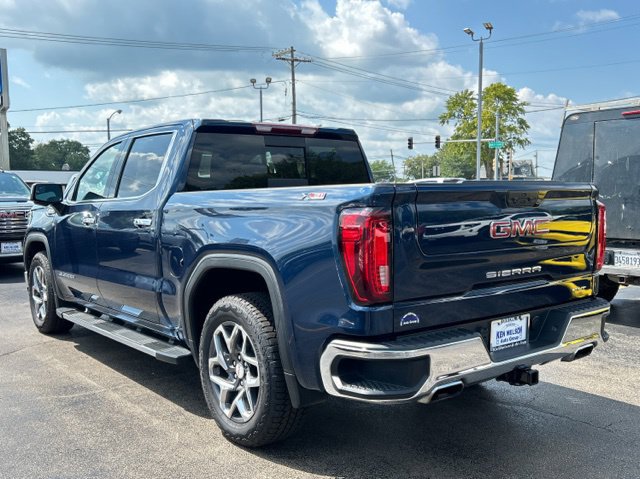 Used 2023 GMC Sierra 1500 SLT w/ SLT Convenience Package AWD/4WD image 5