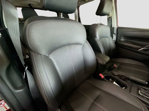 Used 2018 Subaru Forester 2.5i Touring AWD/4WD image 30