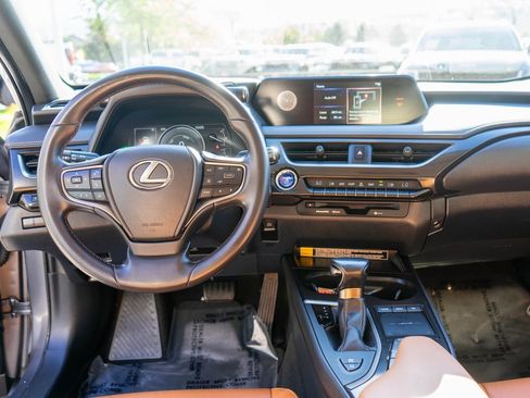 Used 2021 Lexus UX 250h image 13