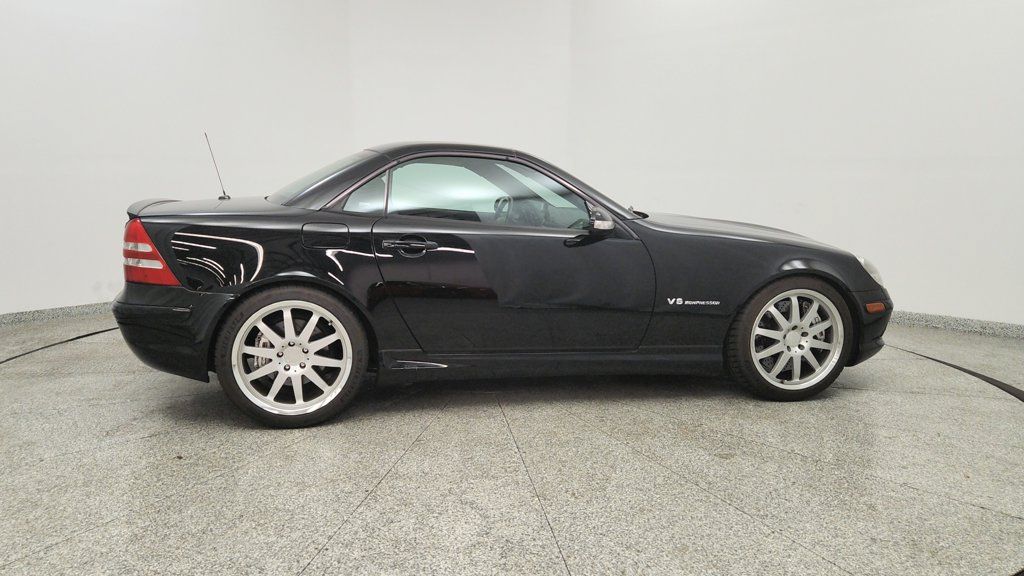 Used 2002 Mercedes-Benz SLK 32 AMG image 6