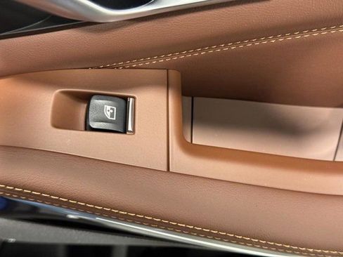 New 2026 BMW X5 xDrive50e image 22