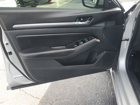 Certified 2023 Nissan Altima 2.5 SV image 16