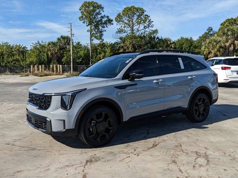 Certified 2025 Kia Sorento SX image 5