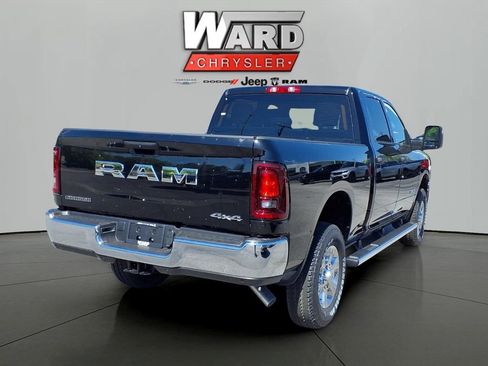 New 2026 RAM 2500 Big Horn AWD/4WD image 4