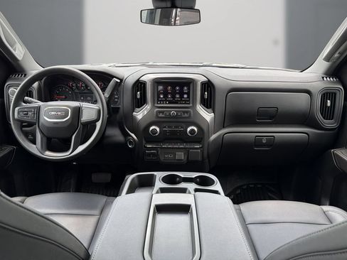 Used 2025 GMC Sierra 2500 Pro AWD/4WD image 17