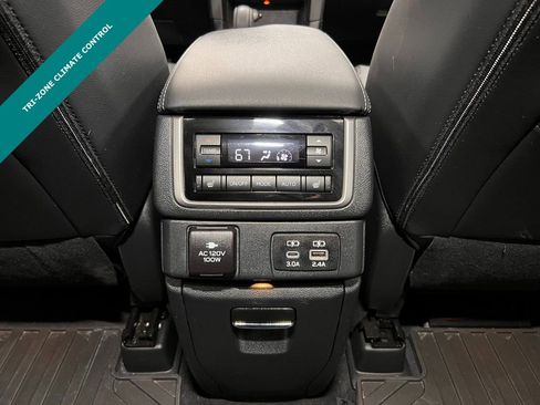 Used 2023 Subaru Ascent Touring image 13