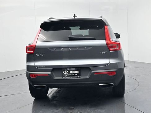 Used 2019 Volvo XC40 T5 R-Design image 7