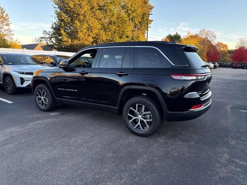 New 2025 Jeep Grand Cherokee Limited image 3