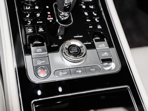 Certified 2020 Bentley Continental GT V8 AWD/4WD image 39