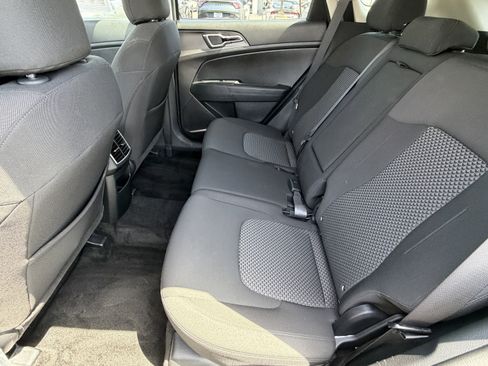Used 2023 Kia Sportage LX FWD image 25