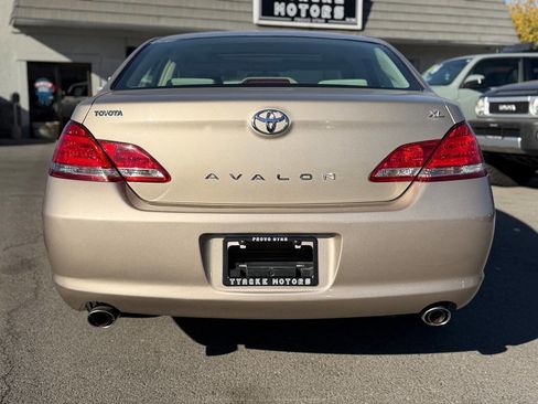 Used 2007 Toyota Avalon Limited image 11