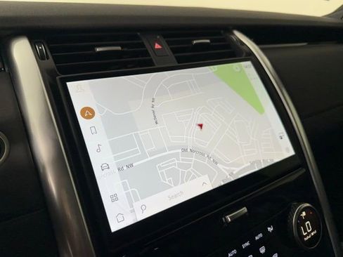 New 2025 Land Rover Discovery S image 16