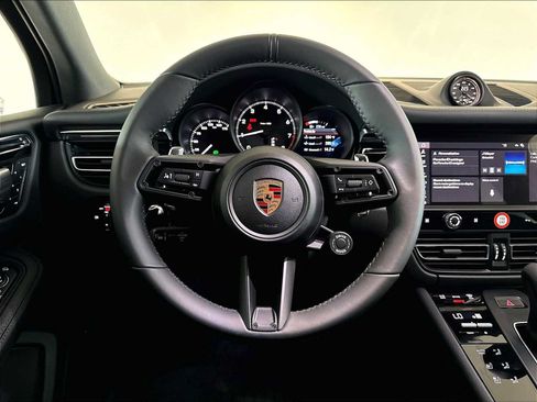 New 2026 Porsche Macan AWD/4WD image 15