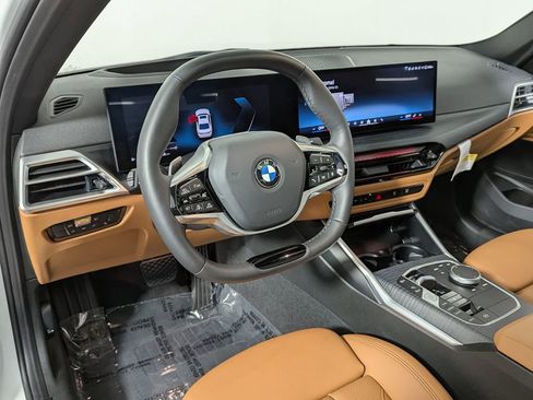 Used 2025 BMW 330i xDrive Sedan w/ Premium Package AWD/4WD image 15