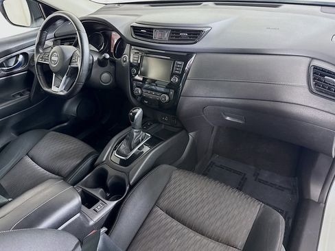 Used 2019 Nissan Rogue SV w/ Premium Package image 31