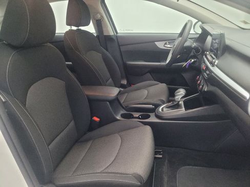 Used 2022 Kia Forte LXS image 21