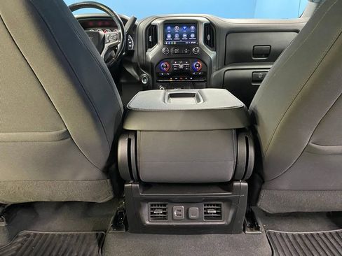 Used 2021 Chevrolet Silverado 1500 LT w/ Bed Protection Package image 40