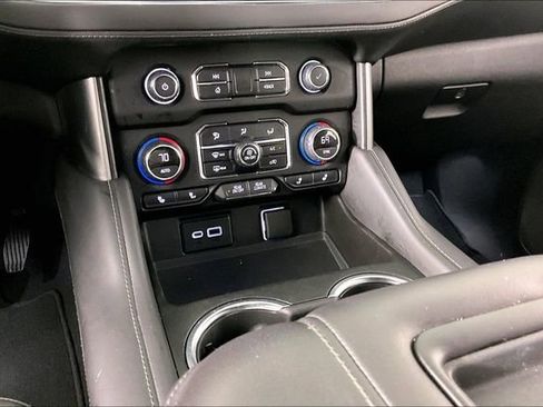 Used 2022 Chevrolet Tahoe Z71 w/ Luxury Package image 9