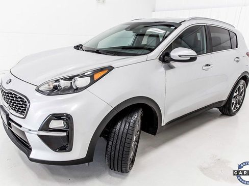 Used 2020 Kia Sportage EX image 2