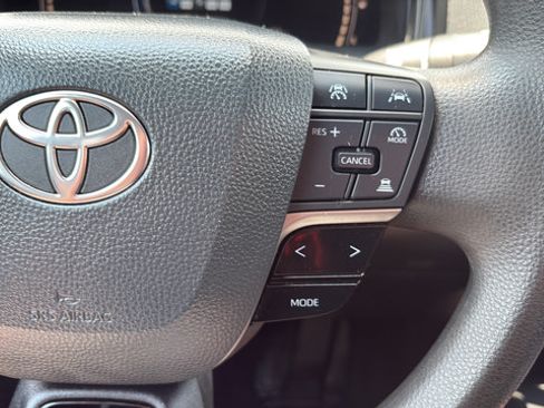 Used 2025 Toyota Camry LE FWD image 15