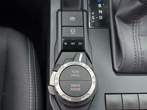 Used 2025 Toyota Tacoma TRD Sport AWD/4WD image 21