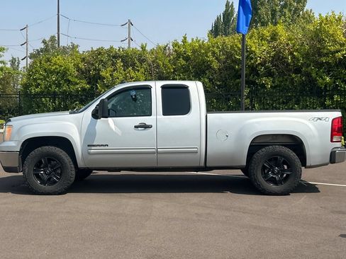 Used 2010 GMC Sierra 1500 SLE AWD/4WD image 7