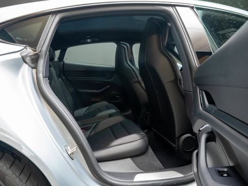 Certified 2020 Porsche Taycan 4S AWD/4WD image 37