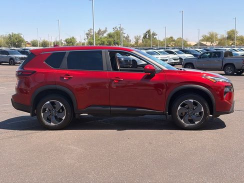 Certified 2024 Nissan Rogue SV FWD image 5