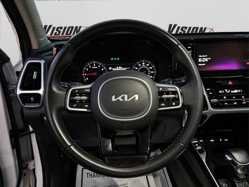 Certified 2022 Kia Sorento SX image 26