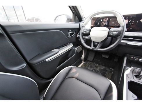 New 2026 Kia K4 GT-Line Turbo w/ GT-Line Premium Package FWD image 9