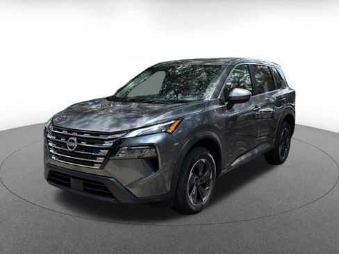 Used 2025 Nissan Rogue SV AWD/4WD image 3