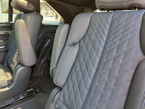 New 2025 Cadillac Escalade IQ Sport 1 w/ LPO, Premium Carpet Package image 24