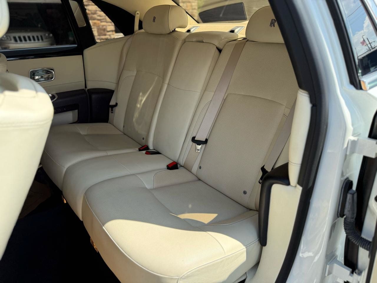 Used 2011 Rolls-Royce Ghost RWD image 21
