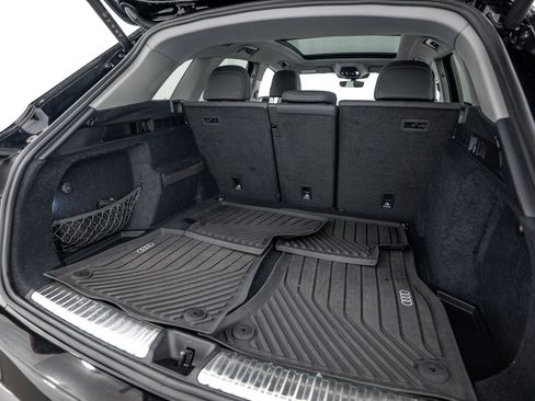 Used 2025 Audi Q5 Premium w/ Convenience Package AWD/4WD image 21