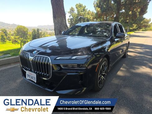 Used 2024 BMW 740i RWD image 1