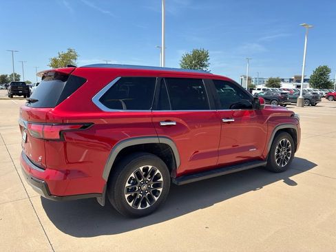 Used 2025 Toyota Sequoia Limited AWD/4WD image 4