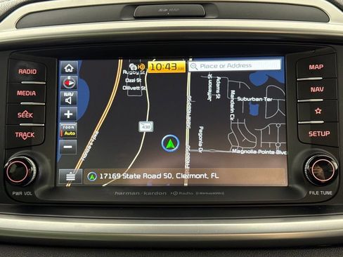 Used 2019 Kia Sorento SX w/ SX Touring Package image 15