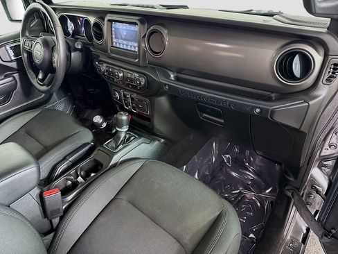 Used 2023 Jeep Wrangler Unlimited w/ Cold Weather Group image 30