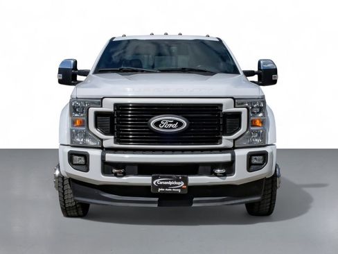 Used 2022 Ford F450 Lariat w/ Chrome Package image 3