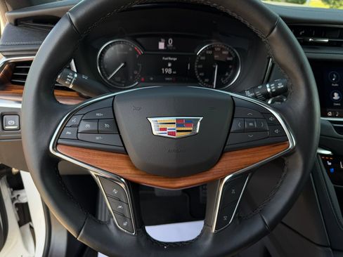 Used 2023 Cadillac XT5 Premium Luxury FWD image 20