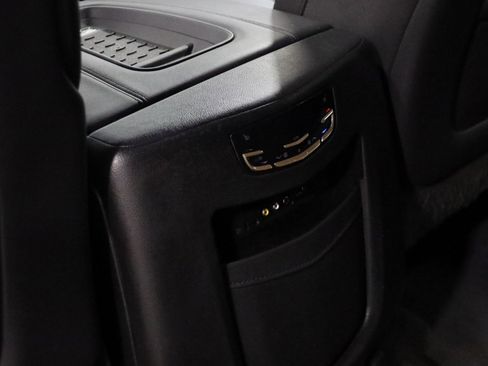 Used 2016 Cadillac Escalade ESV Luxury image 43