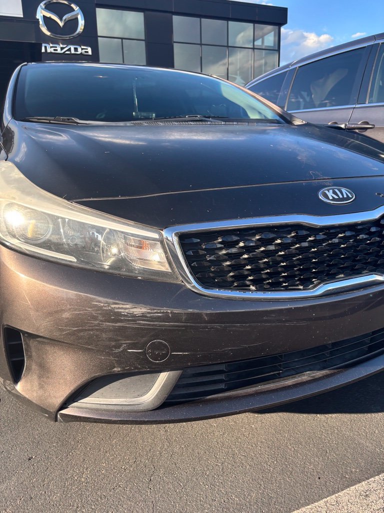 Used 2017 Kia Forte LX FWD image 3