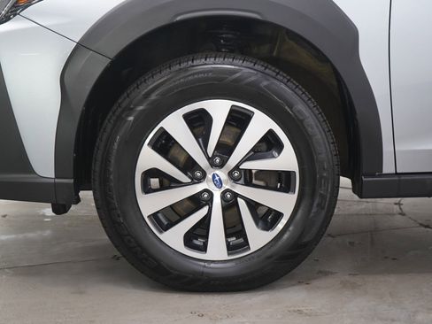 Used 2024 Subaru Outback Premium image 29