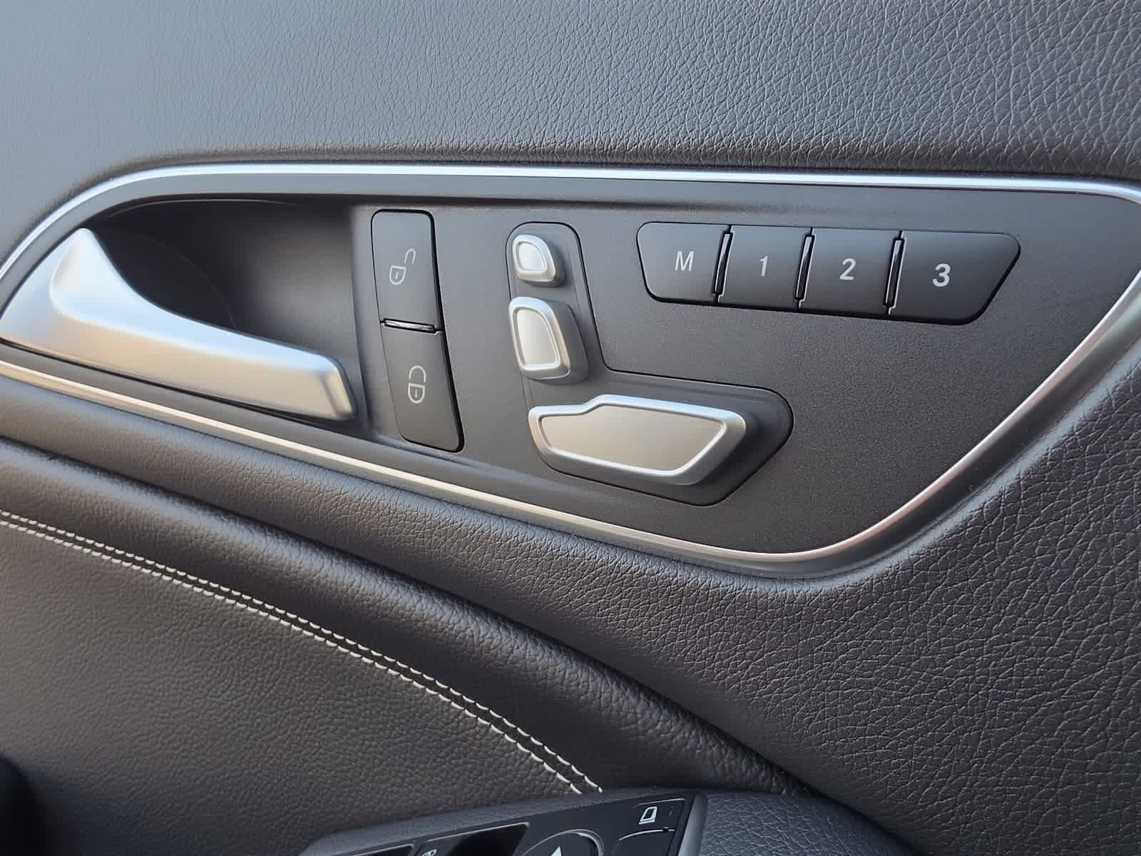 Used 2019 Mercedes-Benz CLA 250 image 28
